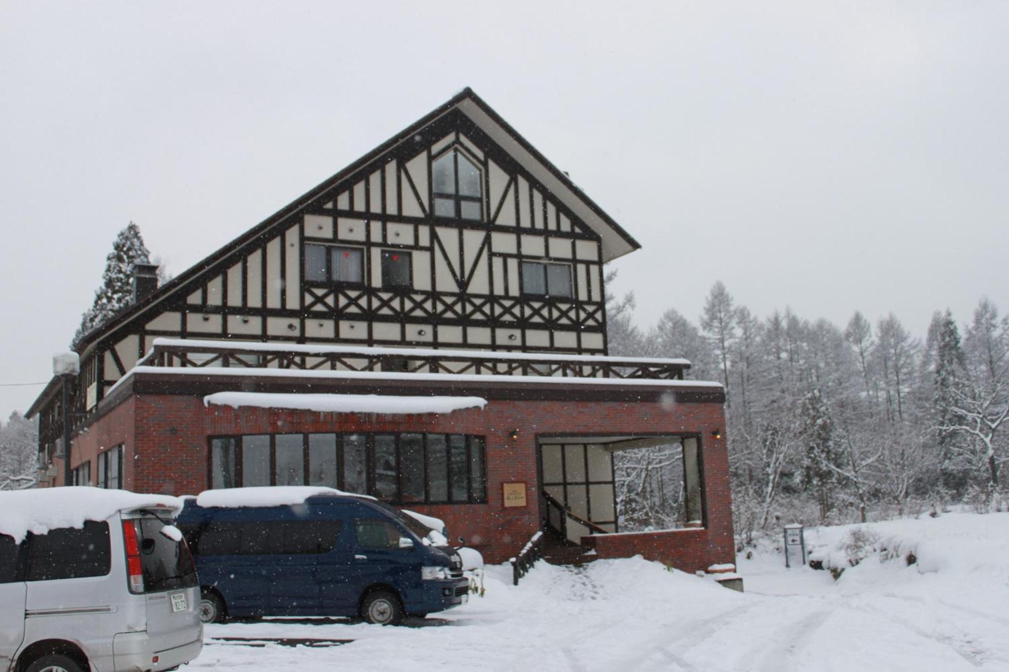 Hakuba Yamano Hotel Exterior photo